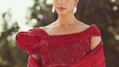 افغان مہاجرین کی بے دخلی کا معاملہ، اداکارہ صنم سعید افغانیوں کے حق میں بول اٹھیں