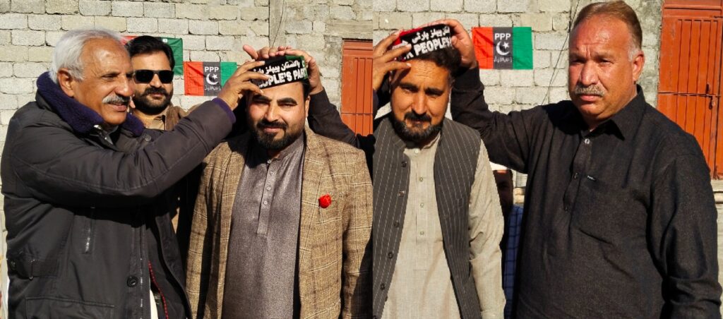 خال میں مختلف سیاسی جما عتوں کے درجنوں خاندان پی پی پی میں شامل