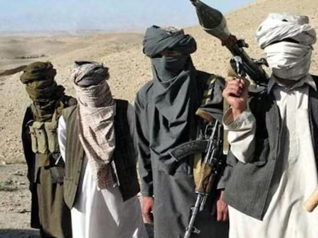 کراچی میں ٹی ٹی پی کا بڑا نیٹ ورک توڑ دیا گیا، اہم کمانڈرز سمیت 17 گرفتار