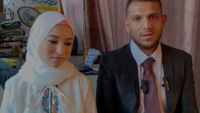 غزہ کے اسکول میں پناہ گزین جوڑے کی شادی