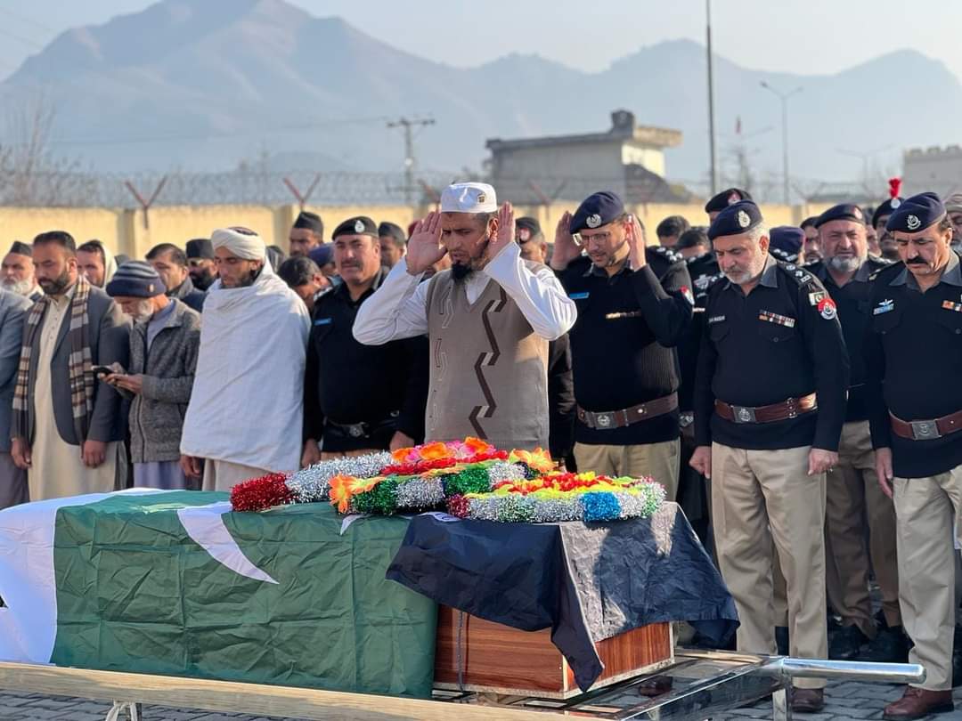 بونیر: فائرنگ سے پولیس اہلکار شہید، جبکہ ایک شدید زخمی