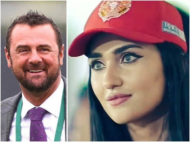 حسن علی کی اہلیہ پر نامناسب کمنٹس کرنیوالے سائمن ڈول دوبارہ کمنٹری پینل میں شامل