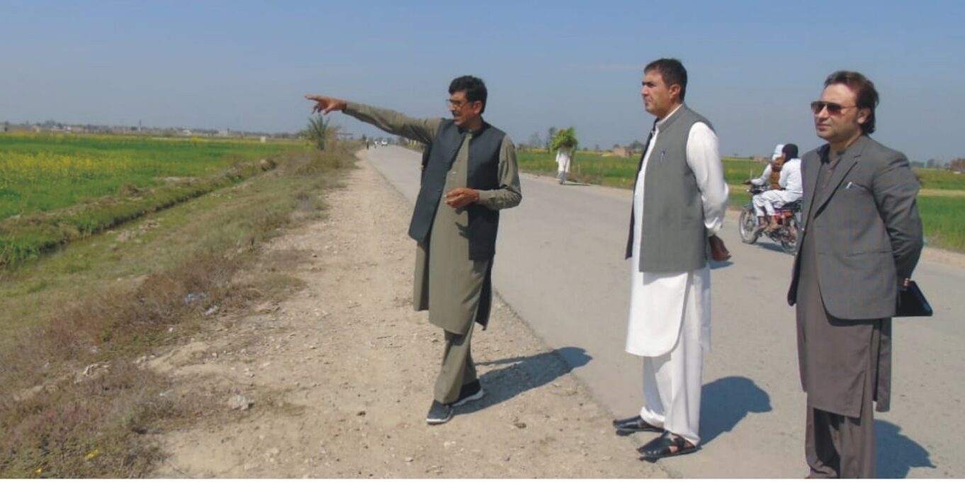 لکی مروت: ڈپٹی کمشنر کا سپورٹس کمپلیکس کی تعمیر کے لئے مختص شدہ زمین کا دورہ