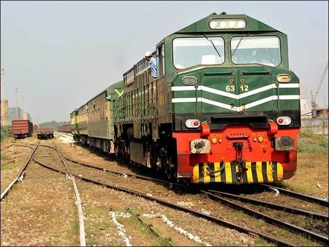 ریل کے کرایوں میں 2 فیصد اضافہ