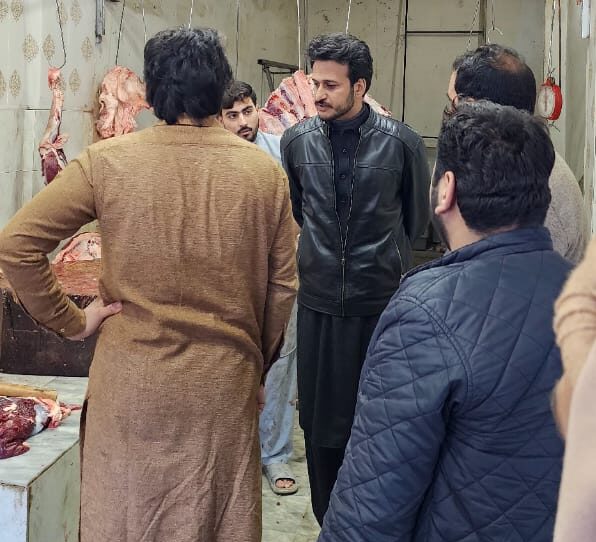 ایڈیشنل اسسٹنٹ کمشنر تیمرگرہ کا قصاب خانوں کا تفصیلی وزٹ