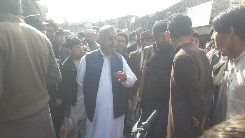 ایڈیشنل اسسٹنٹ کمشنر کے ھدایت پر ہمایوں خاں نے خال بازار کا تفصیلی وزٹ