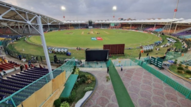 پی ایس ایل9: چھٹی کے روز بھی خالی نشستیں منہ چڑاتی رہیں