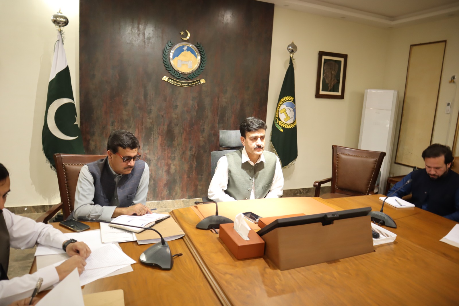 دیر پائین: ایڈیشنل ڈپٹی کمشنر کے زیرصدارت حفاظتی اقدامات کے حوالے سے میٹنگ