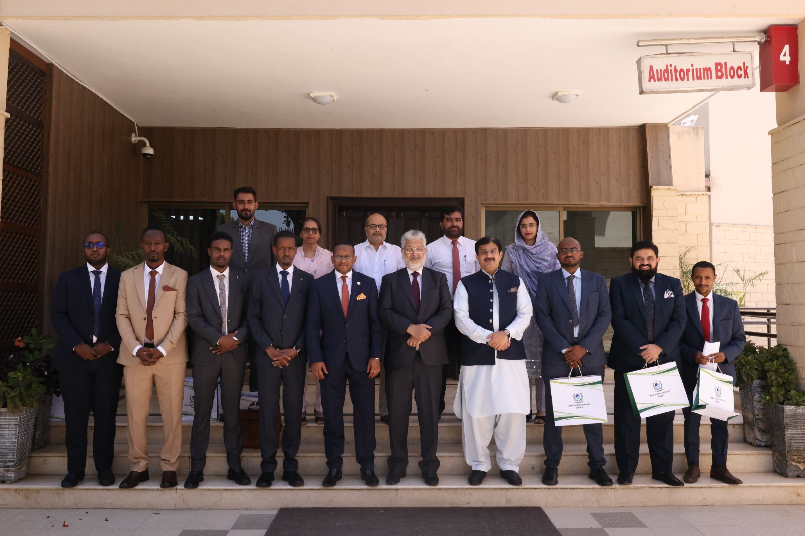 ایتھوپیا کے صحت کے شعبے سے تعلق رکھنے والے ایک وفد کا ہائر ایجوکیشن کمیشن پاکستان کا دورہ