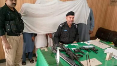 مردان: شیخ ملتون پولیس کا جرائم میں ملوث افراد کے خلاف سرچ اینڈ کومبنگ آپریشن، 10 افراد گرفتار