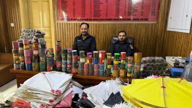 مینگورہ پولیس کا پتنگ فروشوں کے خلاف کریک ڈاؤن، سینکڑوں پتنگیں اور ہزاروں کیمیکل ڈور برآمد