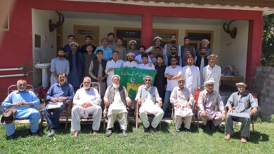 اپر چترال: سیلاب متاثرین کے لیے مسلم لیگ ن کی قیادت سے فوری امداد کا مطالبہ