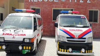 لوئر دیر: منڈا کے قریب حادثہ، ریسکیو 1122 کی ایمانداری پر ورثاء کا اظہار تشکر