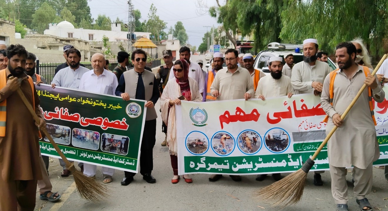 لوئر دیر: موسون شجر کاری اور صفائی مہم کا آغاز، ایک لاکھ پودے لگانے کا ہدف