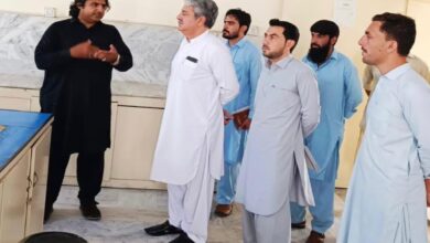 سوات: وی سی ڈاکٹر داؤد جان کا ڈی وی ایس کیمپس کا دورہ، تعلیمی سرگرمیوں کا جائزہ