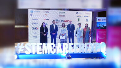 امریکہ کا نوجوان گریجویٹس کو توانائی کے شعبے میں کیریئر کے مواقع فراہم کرنے کے لیے جاب فیئر کا انعقاد