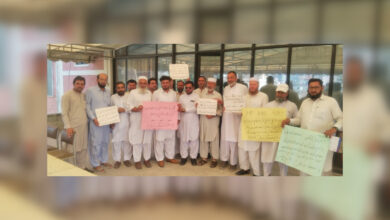 دیر: پیرامیڈیکس کا نرسنگ کونسل میں انضمام کے فیصلے کے خلاف احتجاج