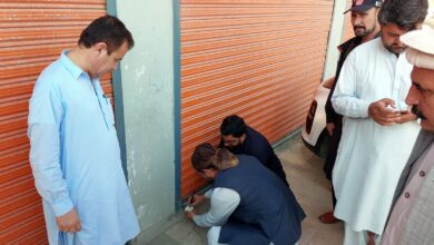 جندول: غیر قانونی میڈیکل سٹورز پر چھاپے، 7 دکانیں سیل، بھاری جرمانے