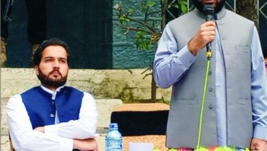 بٹ خیلہ: ڈپٹی کمشنر حامد الرحمن کی کھلی کچہری، عوامی مسائل کے فوری حل کی ہدایات