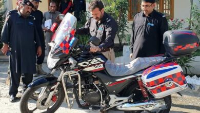 دیر بالا پولیس کو 4x2 گاڑی اور جدید موٹرسائیکل کی فراہمی امن کے قیام کیلئے اہم قدم