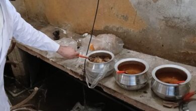 دیر پائین جعلی شہد اور غیر معیاری خوراک کے خلاف کارروائی، 200 کلو شہد ضبط