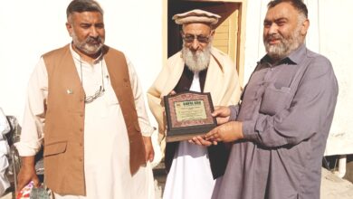 خپل کور ماڈل سکول کے مانیٹرنگ آفیسر خیر محمد استاد کی ریٹائرمنٹ پر الوداعی تقریب