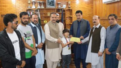 آذلان شاہ کے اعزاز میں تقریب ‘نقد انعام دیا گیا