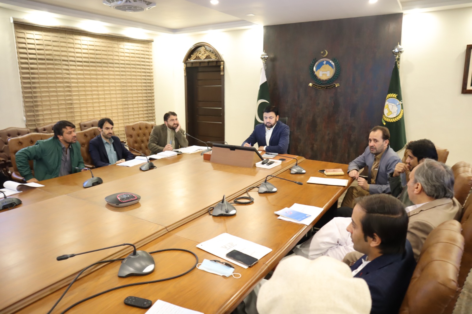 وزیراعلیٰ کے عوامی ایجنڈے تحت دیر پائین میں ترقیاتی پروجیکٹس کی میٹنگ