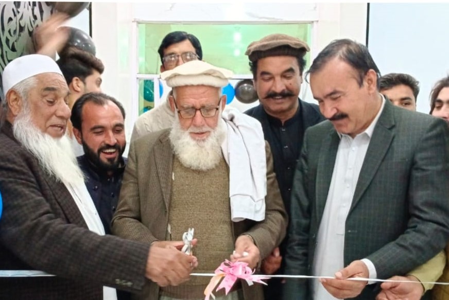 تالاش میں لائرہ ڈینٹل اینڈ ایستھیٹک اسٹوڈیو کا افتتاح، مقامی ماہرین کی خدمات دستیاب تالاش میں لائرہ ڈینٹل اینڈ ایستھیٹک اسٹوڈیو کا افتتاح، مقامی ماہرین کی خدمات دستیاب