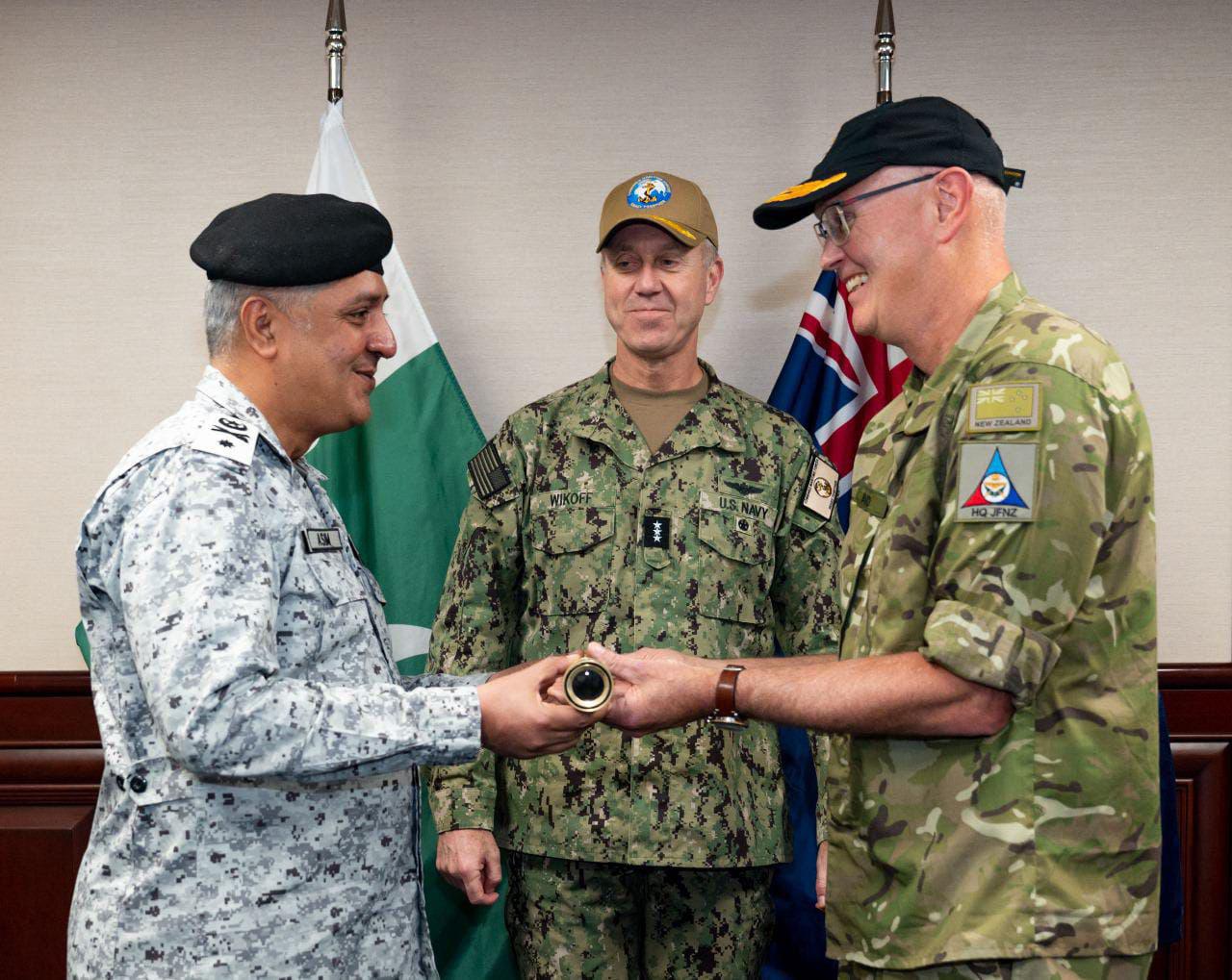 پاک بحریہ نے کمبائنڈ ٹاسک فورس (CTF-150) کی کمان رائل نیوزی لینڈ نیوی کو سونپ دی