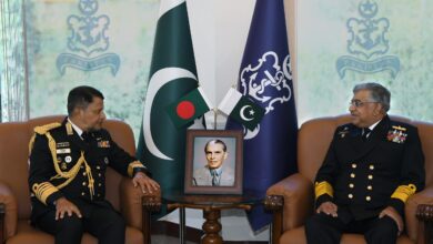 سربراہ بنگلہ دیش بحریہ ایڈمرل محمد نظم الحسن کا نیول ہیڈکوارٹرز کا دورہ