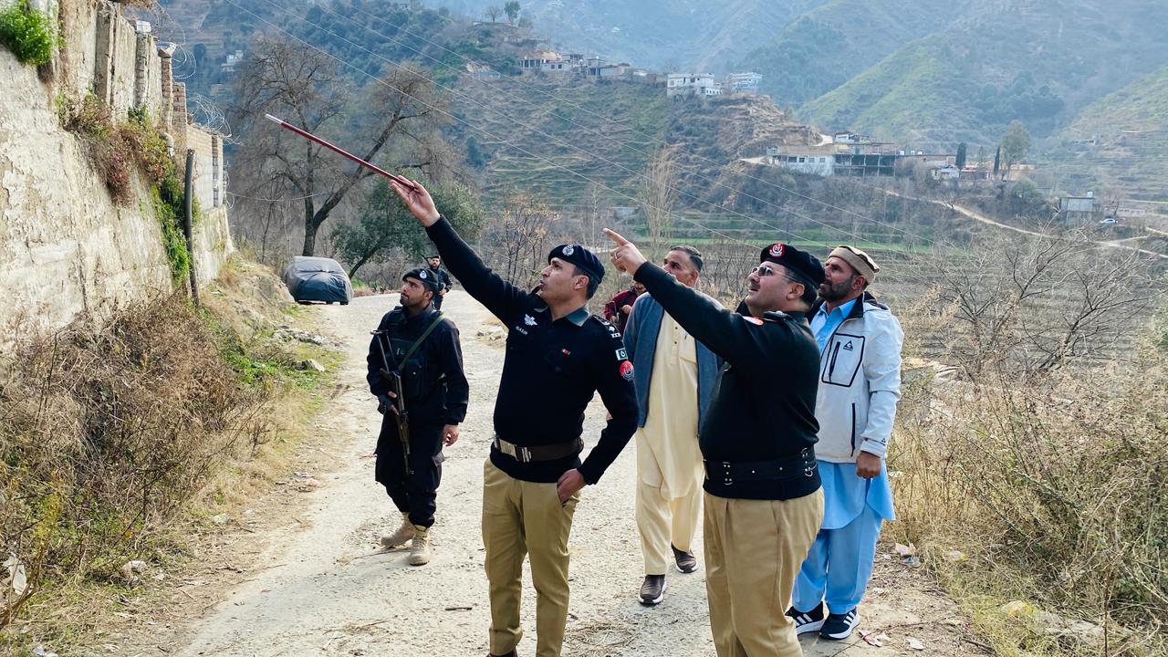 ڈی پی او سوات ناصر محمود کا پولیس چوکیوں کا دورہ، جرائم کے خلاف سخت کارروائی کا عزم