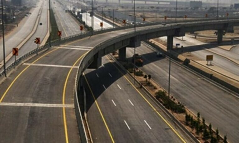 خیبرپختونخوا میں 105 ارب روپے سے 980 کلومیٹر سڑکیں اور 34 پل تعمیر کیے جائیں گے