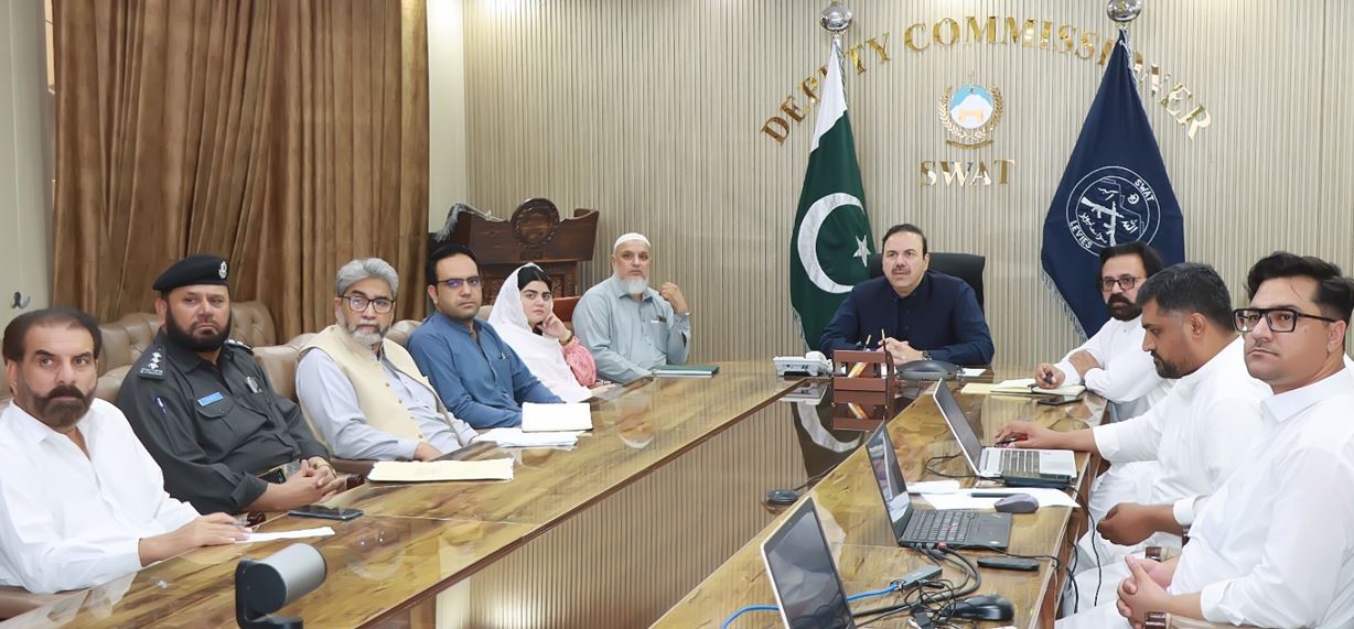 ڈویژنل ہیڈ کوارٹر ضلع سوات سمیت ضلع بر سوات میں انسدادِ پولیو مہم کے دوسرے روز کی کارکردگی کا جائزہ، کم کوریج والے علاقوں پر خصوصی توجہ دینے کی ہدایت